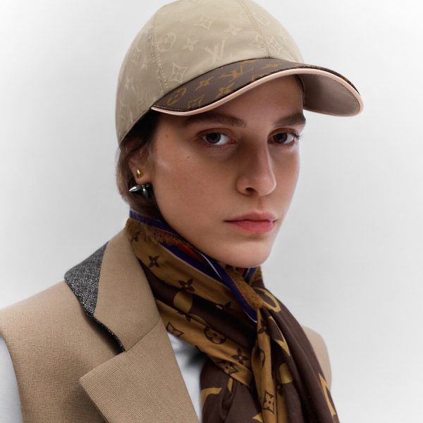 Бейсболка Louis Vuitton Lv Get Ready Бежевая F