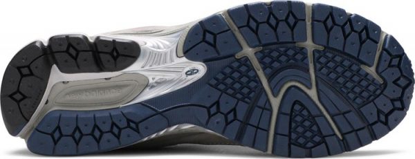 Кроссовки New Balance R Og Светло серые M
