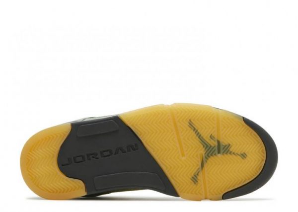 Кроссовки Nike Air Jordan Retro Jade Horizon Салатовые M