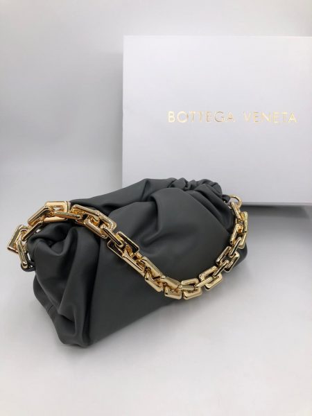 Сумка Bottega Veneta The Chain Pouch Серая N