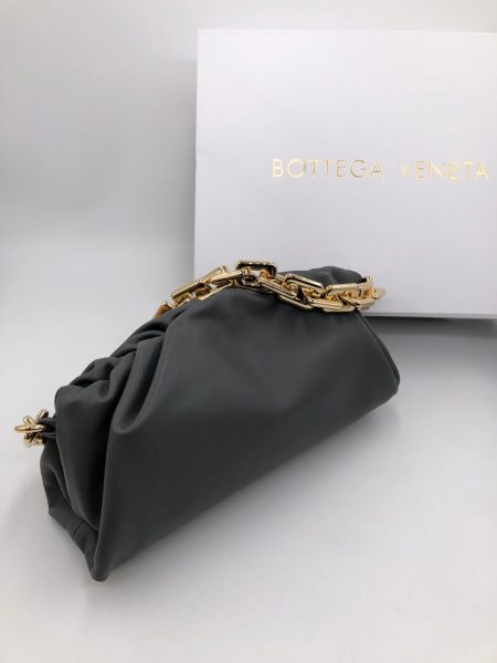 Сумка Bottega Veneta The Chain Pouch Серая N