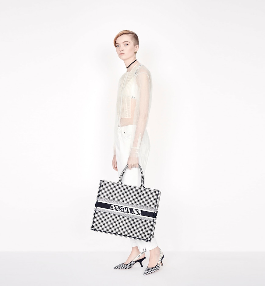 Сумка Dior Book Tote Черная N
