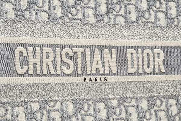 Сумка Dior Book Tote N