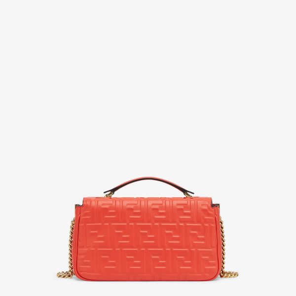 Сумка Fendi Baguette Midi Красная N