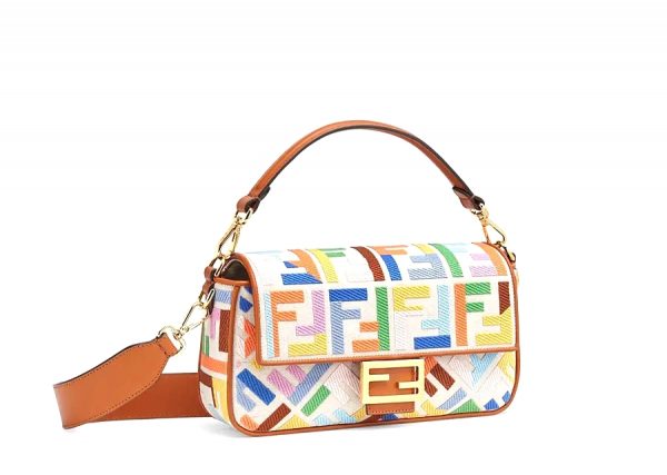 Сумка Fendi Baguette Бежевая N