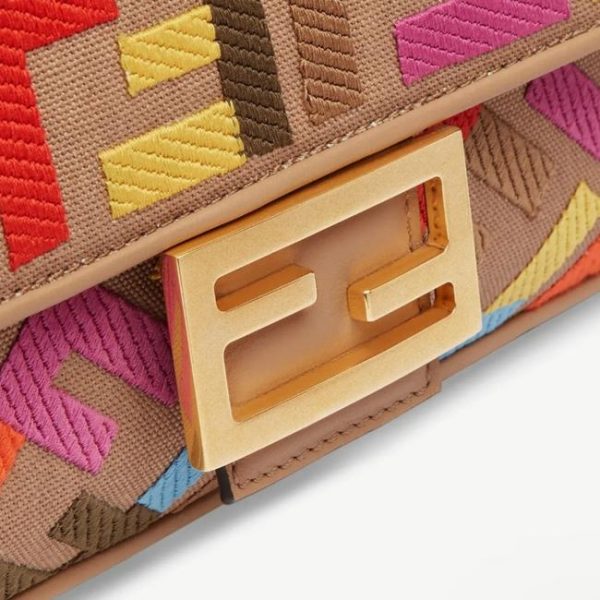 Сумка Fendi Baguette Коричневая N