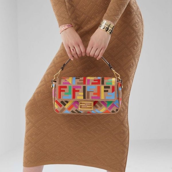 Сумка Fendi Baguette Коричневая N