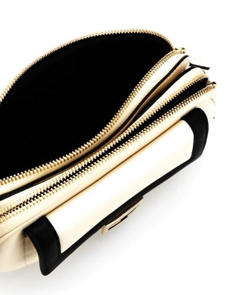 Сумка Fendi Easy Baguette Кремовая N