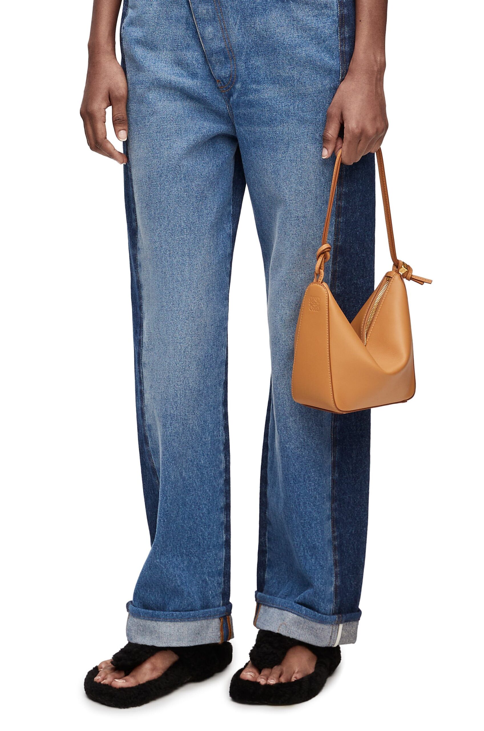 Сумка Loewe Hammock Hobo Коричневая N