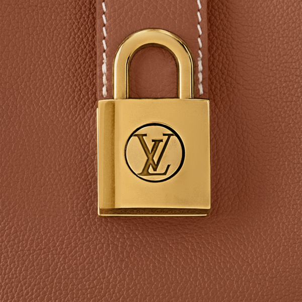 Сумка Louis Vuitton Low Key Shoulder Bag Коричневая N