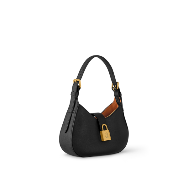 Сумка Louis Vuitton Low Key Shoulder Bag Черная N