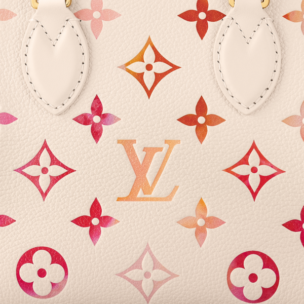 Сумка Louis Vuitton On The Go Bb Кремовая N