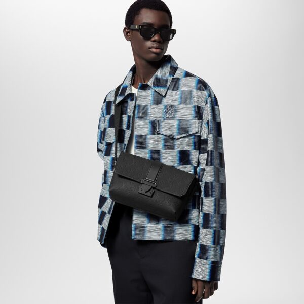 Сумка Louis Vuitton S cape Черная N