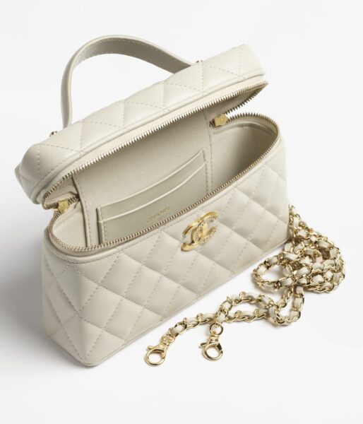 Сумка Chanel Long Vanity With Chain Белая N