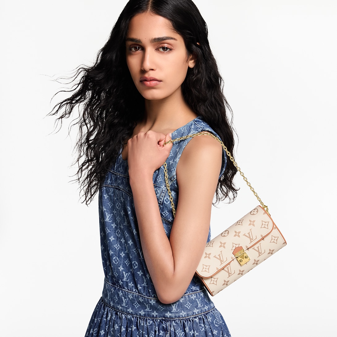 Сумка Louis Vuitton Pochette Camille Кремовая N