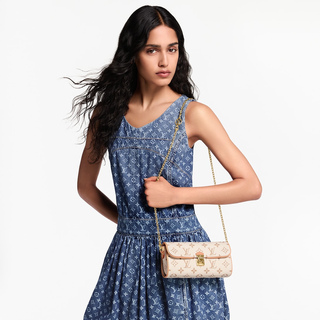 Сумка Louis Vuitton Pochette Camille Кремовая N