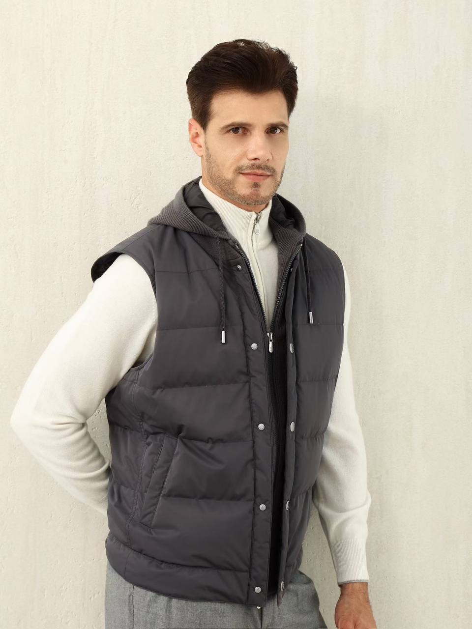 Жилет Brunello Cucinelli Темно серый M