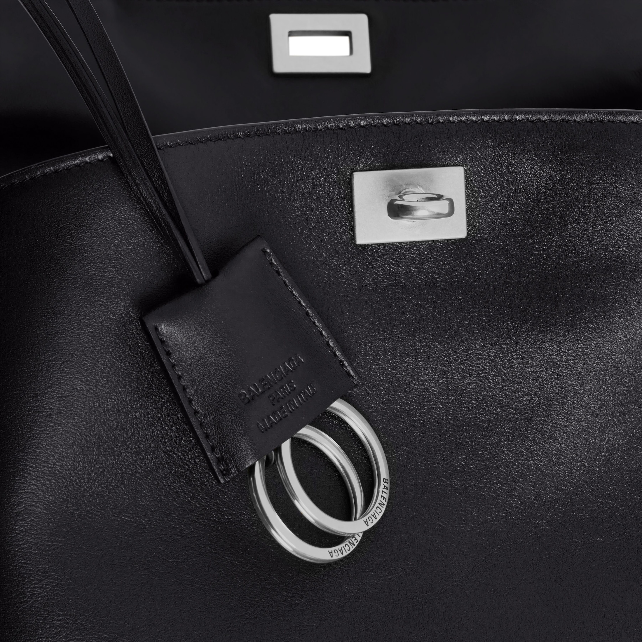 Сумка Balenciaga Rodeo Черная N