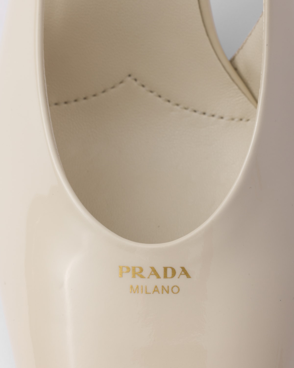 Туфли Prada Белые F